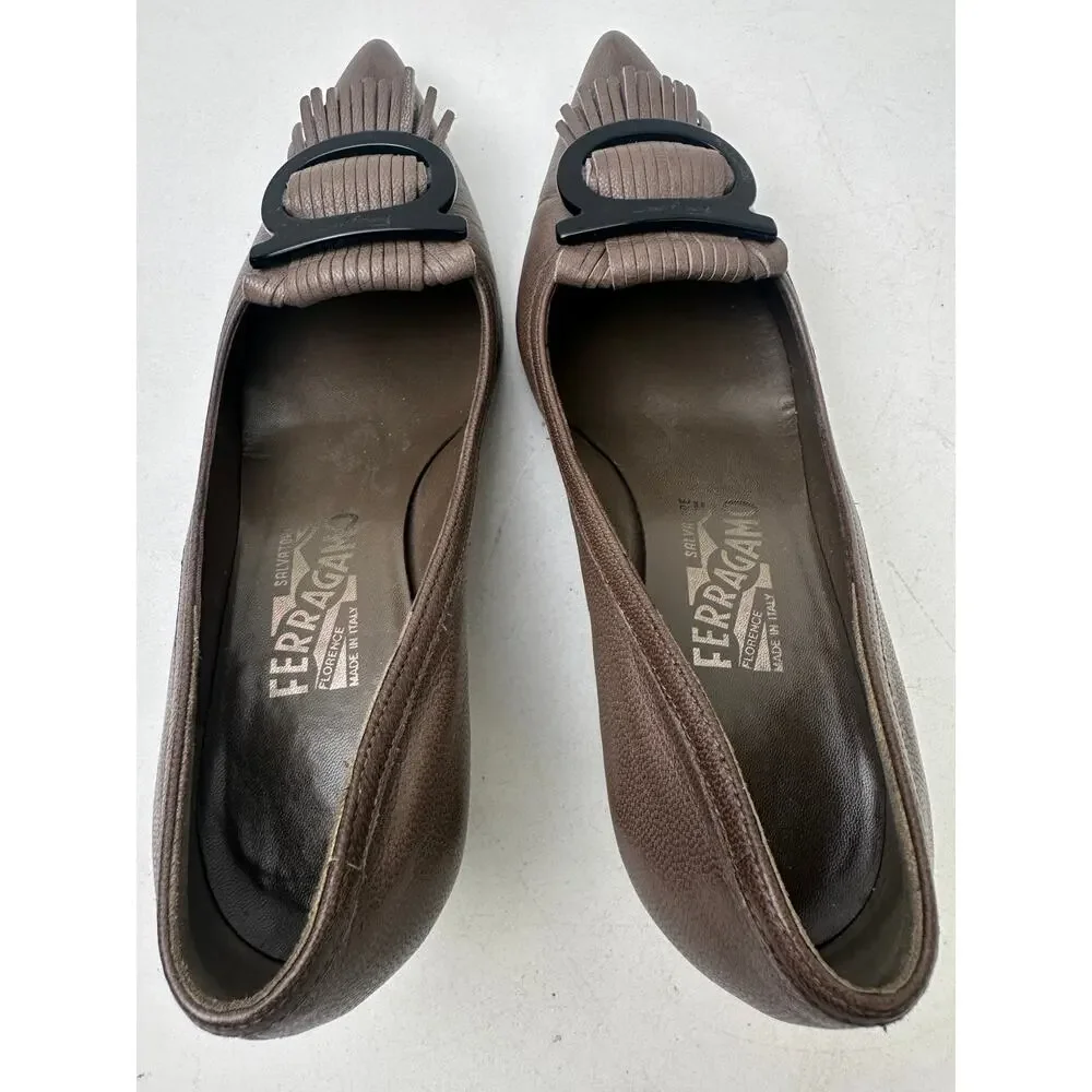 VTG Salvatore Ferragamo Taupe Leather Fringe Pointed Toe Heels Women's Sz 7.5 - Picture 7 of 10
